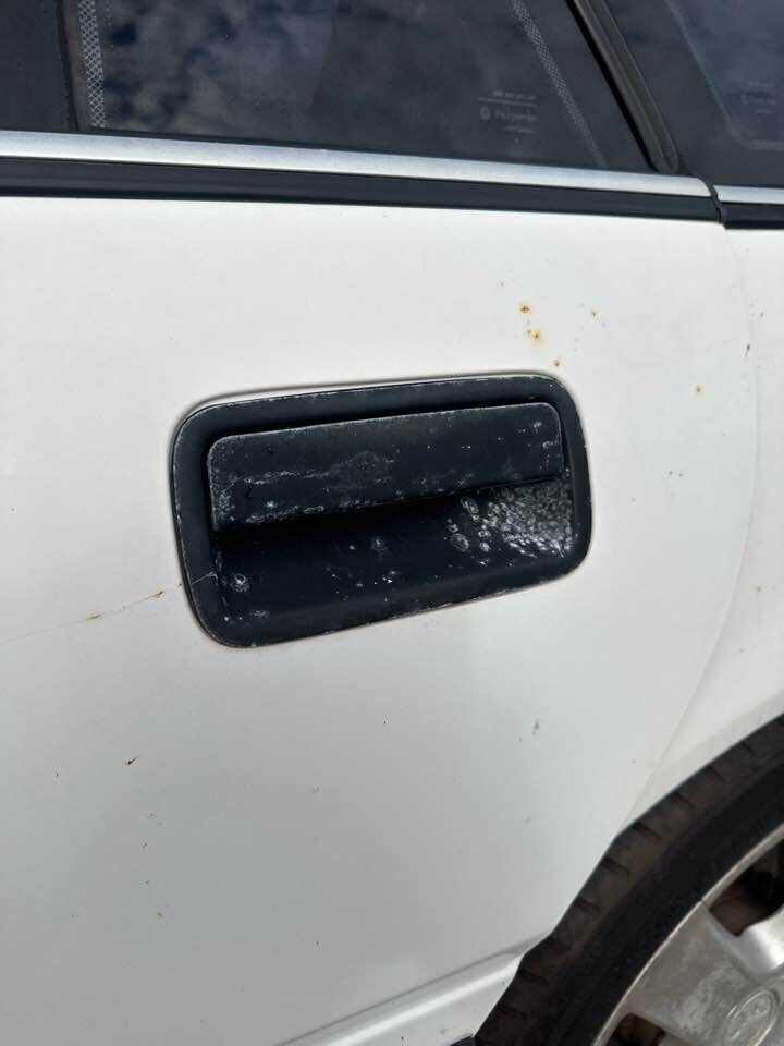 1994 Holden Vr Berlina Outer Door Handle LH Passengers Rear #B222