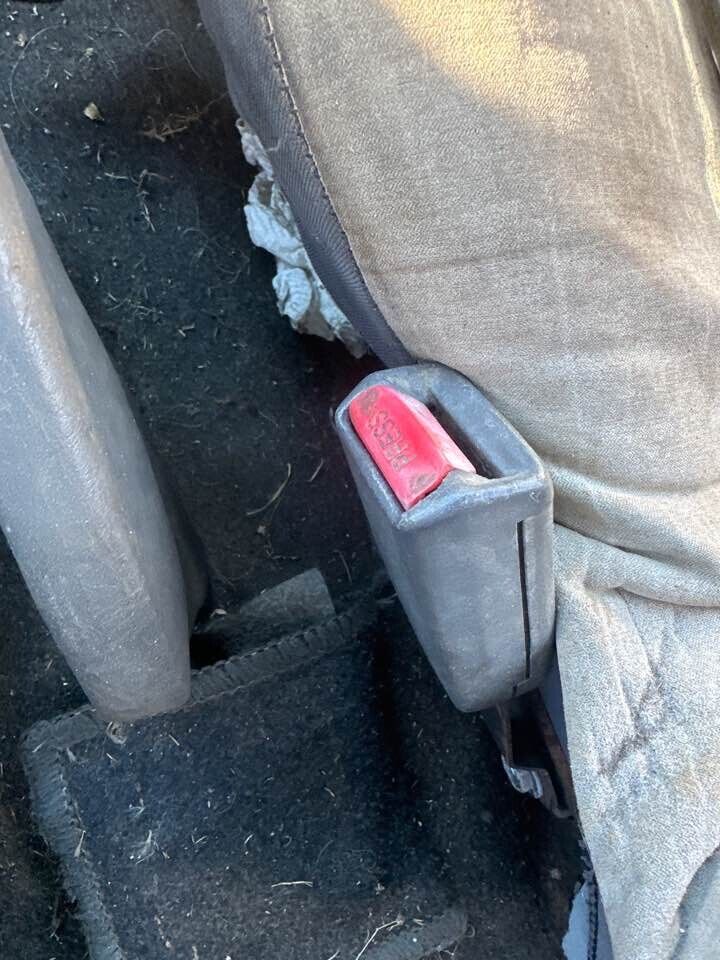 1993 Daihatsu Charade Seat Belt Stalk RH Front #B340