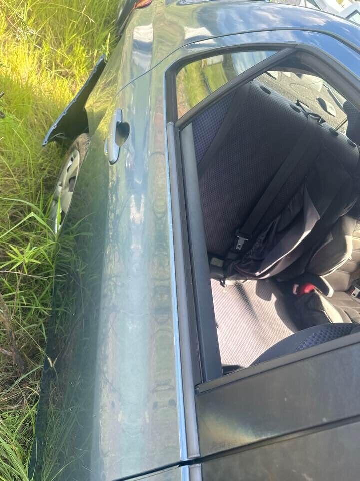 2007 Toyota Yaris Weather Strip RH Rear #B145