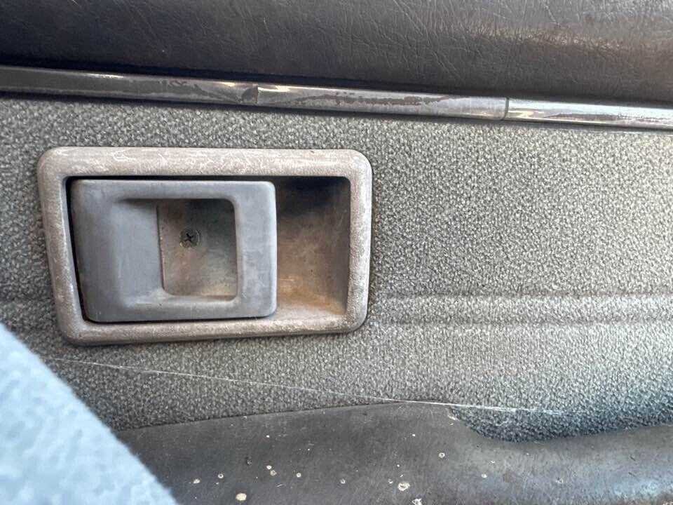 1989 Toyota 4Runner LH Passengers Side Rear Inner Door Handle #B276
