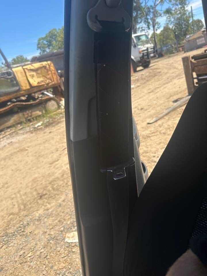 2007 Suzuki Sx4 RH Drivers Front Seat Belt #B119