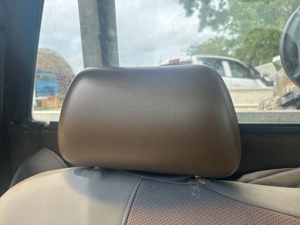 1990 Holden Tf Rodeo RH Drivers Front Head rest #B132