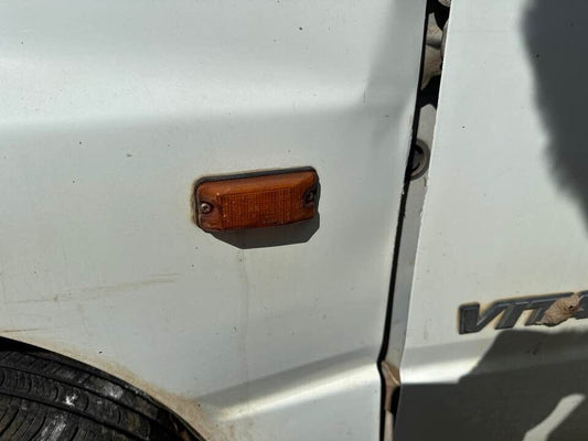 1992 Suzuki Vitara Left LH Passengers Guard Repeater/Blinker #B197