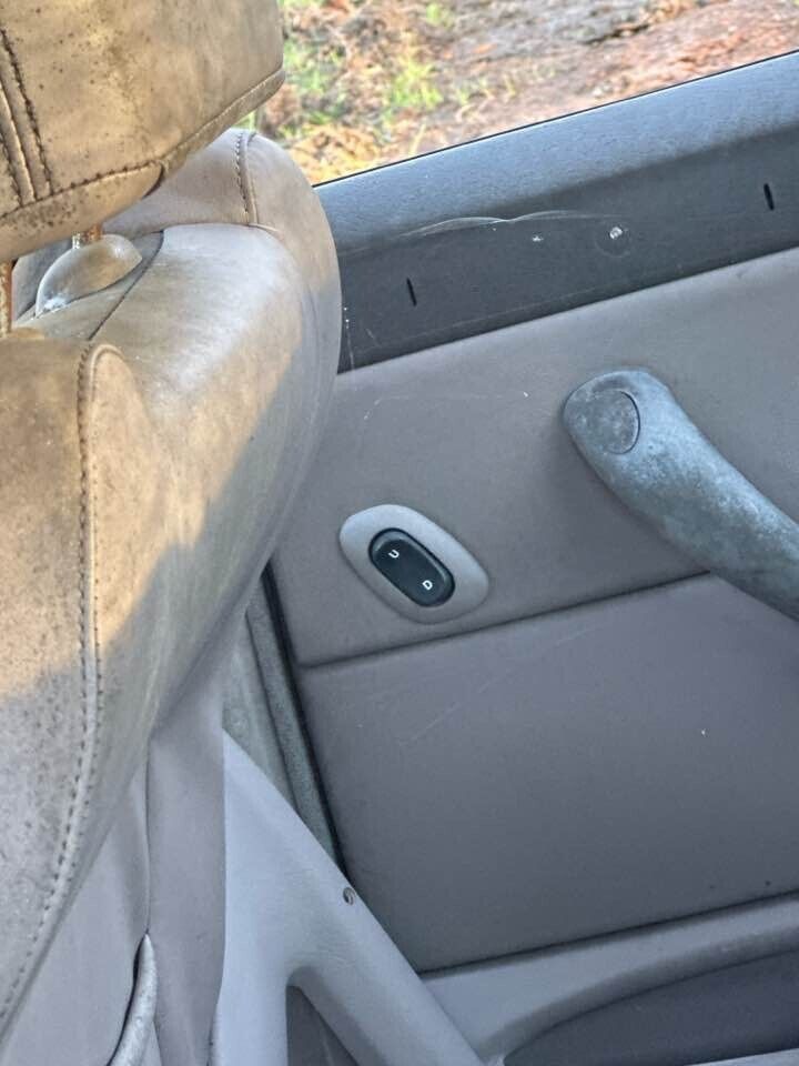 1995 Ford Ef Fairmont Electric Window RH drivers Rear Switch #B237