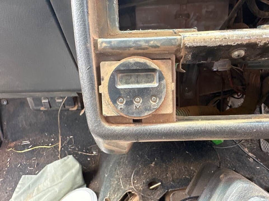 1992 Suzuki Vitara Interior Clock #B197