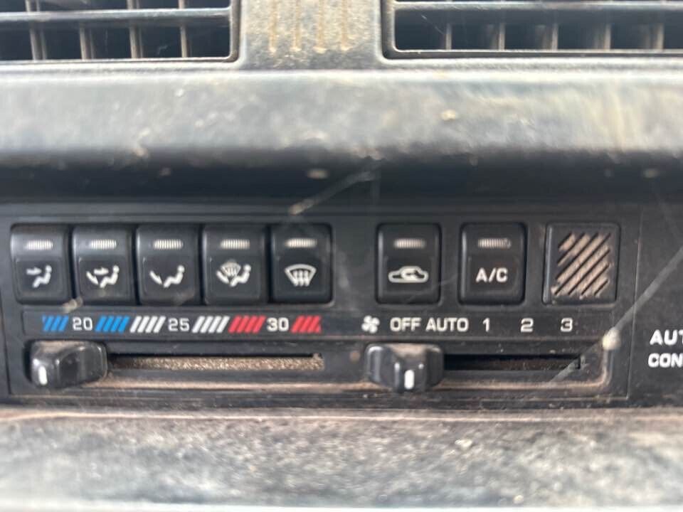 1993 Nissan Pathfinder AC Controls #B322