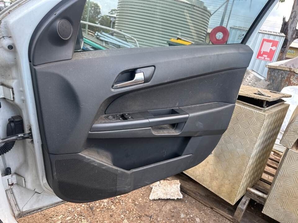 2008 Holden Ah Astra RH Drivers Front Door Trim #B214