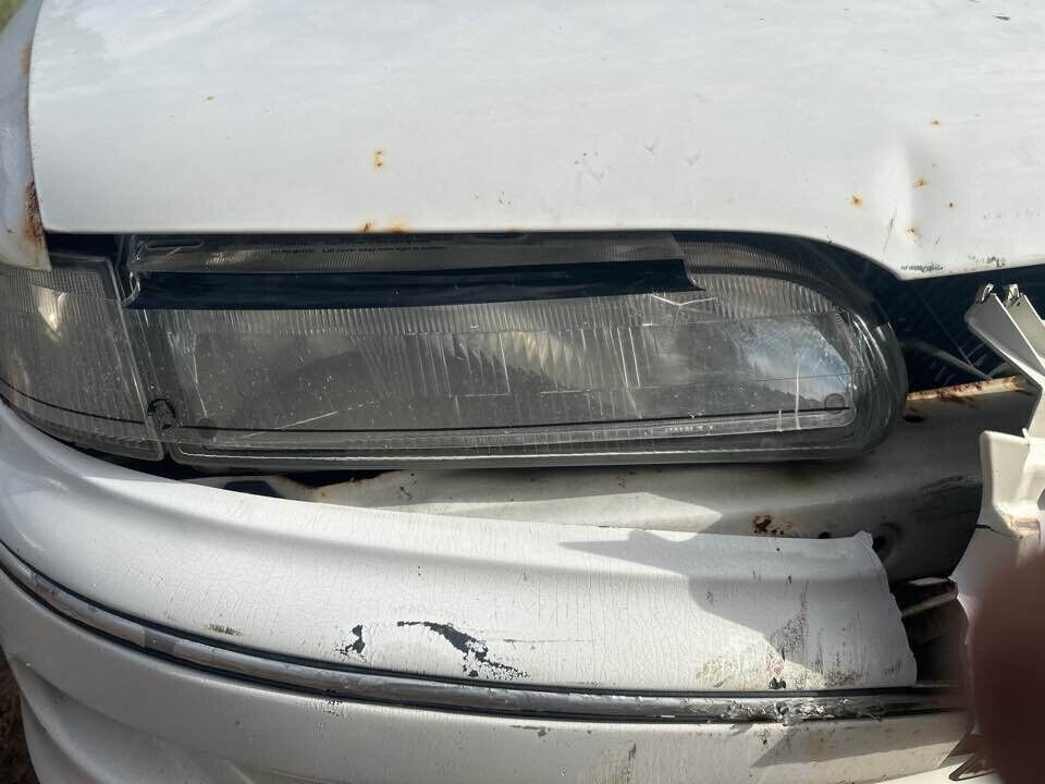 1994 Holden Vr Berlina RH Drivers Right Headlight #B222