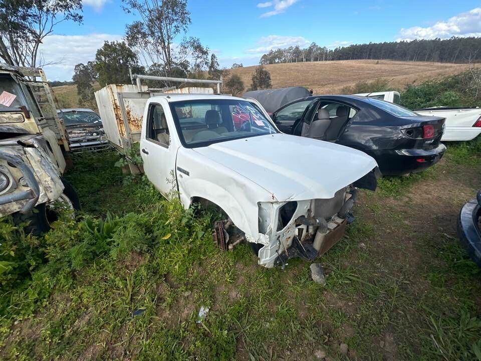2008 Ford Ranger Bonnet Latch #B316