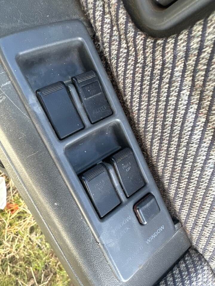 1993 Ford Raider Electric Window Main Front Switch #B278