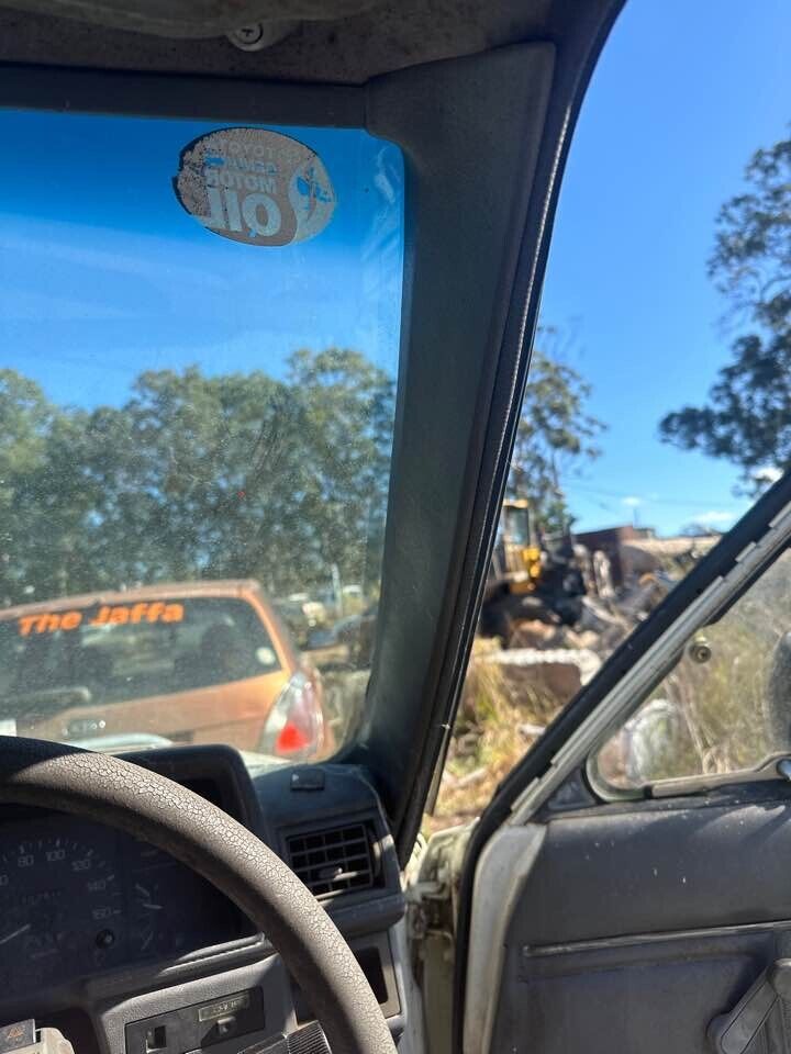 1989 Toyota 4Runner Windscreen RH Inner Pillar Trim #B276