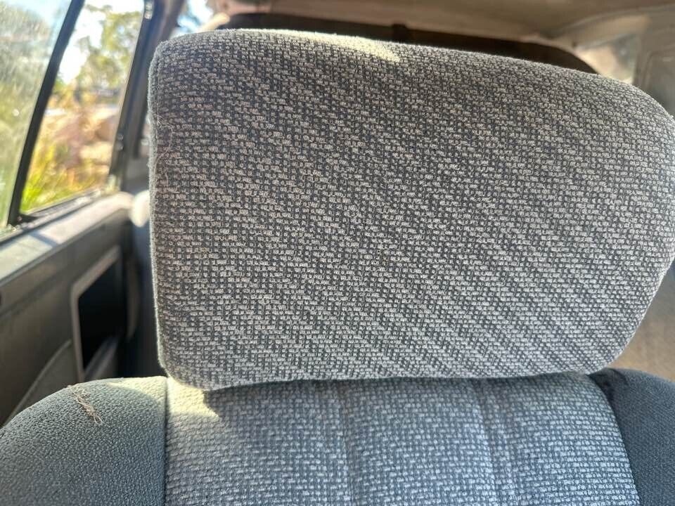 1989 Toyota 4Runner RH Drivers Front Head rest #B276