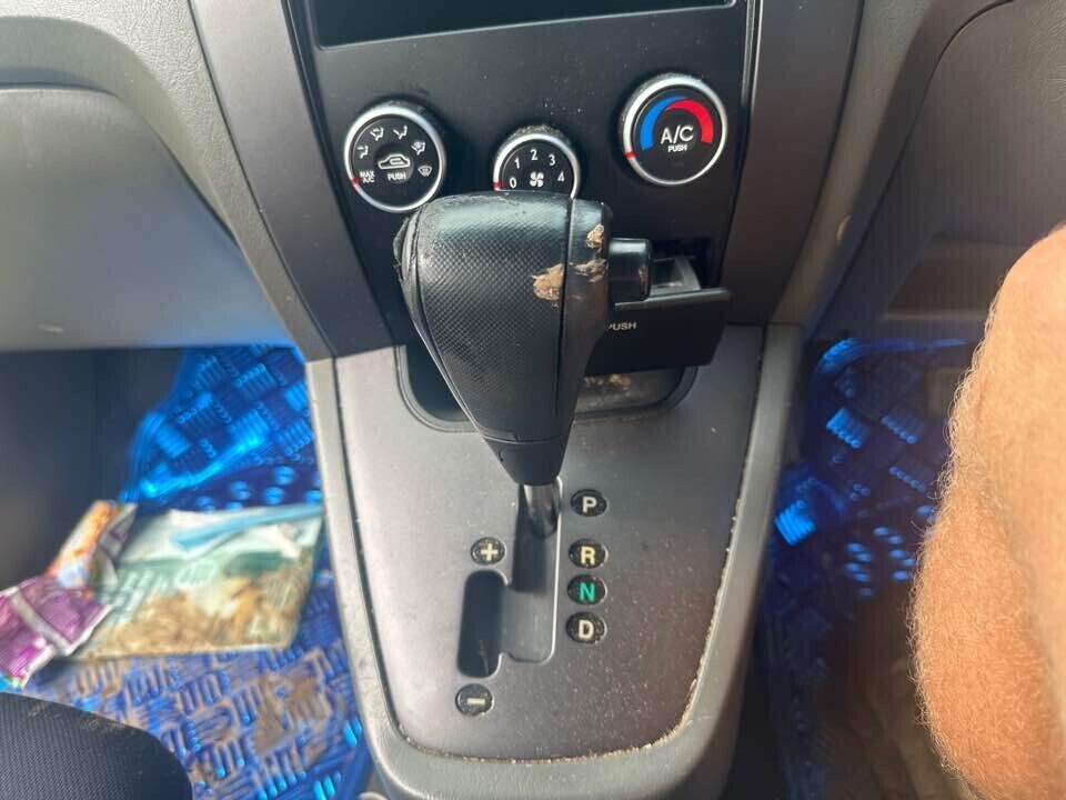 2007 Hyundai Tucson T-Bar Shifter #B140