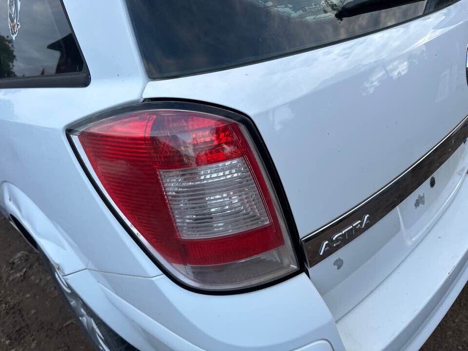 2008 Holden Ah Astra LH Passenger Taillight #B214
