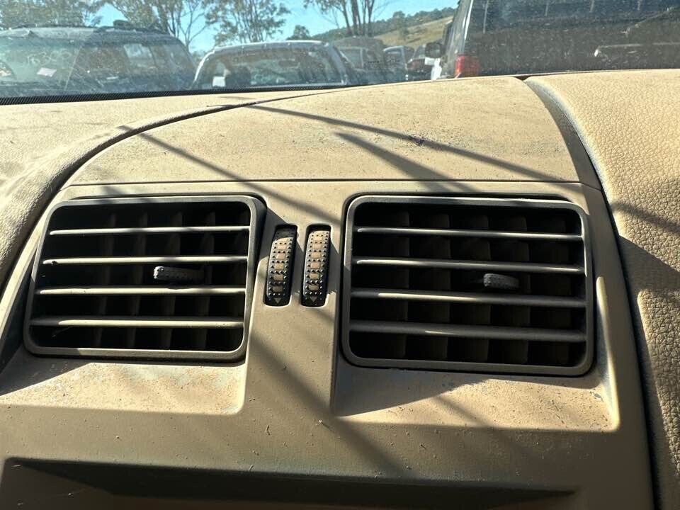 2008 Ford Ba Falcon Ute Aircon Vents Front CENTRE #B294