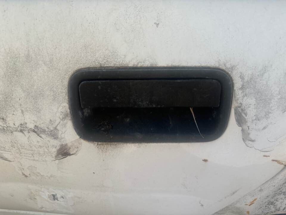 1994 Holden Vr Commodore Outer Door Handle LH Passengers Rear #B419