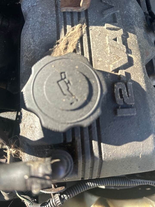 1993 Ford Raider Oil Cap #B278