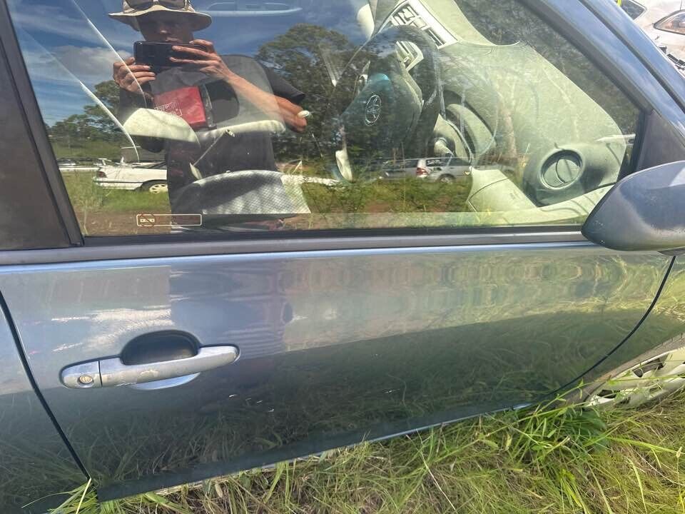 2007 Toyota Yaris Weather Strip RH Front #B145