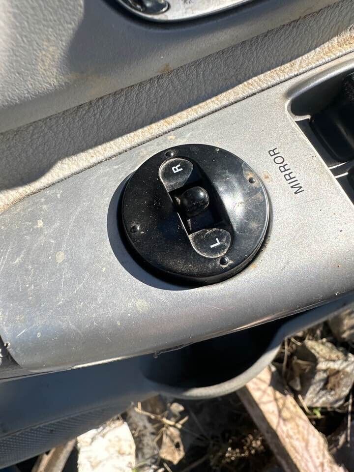 2007 Kia Cerato Electric Mirror Switch #B272