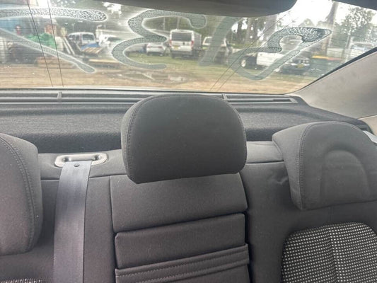 2007 Peugeot 407 Centre Rear Head Rest #B137