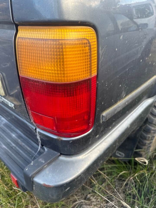 1990 Toyota 4Runner RH Drivers Right Taillight #B279