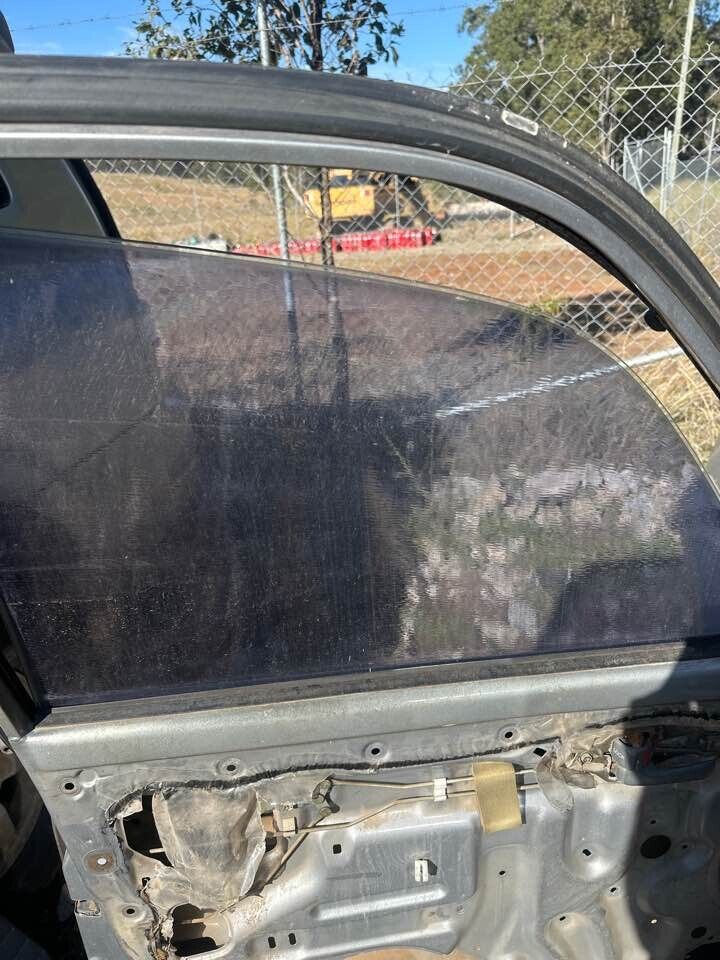 1993 Toyota 80 Series Land Cruiser LH Passengers Front Window Glass #B257