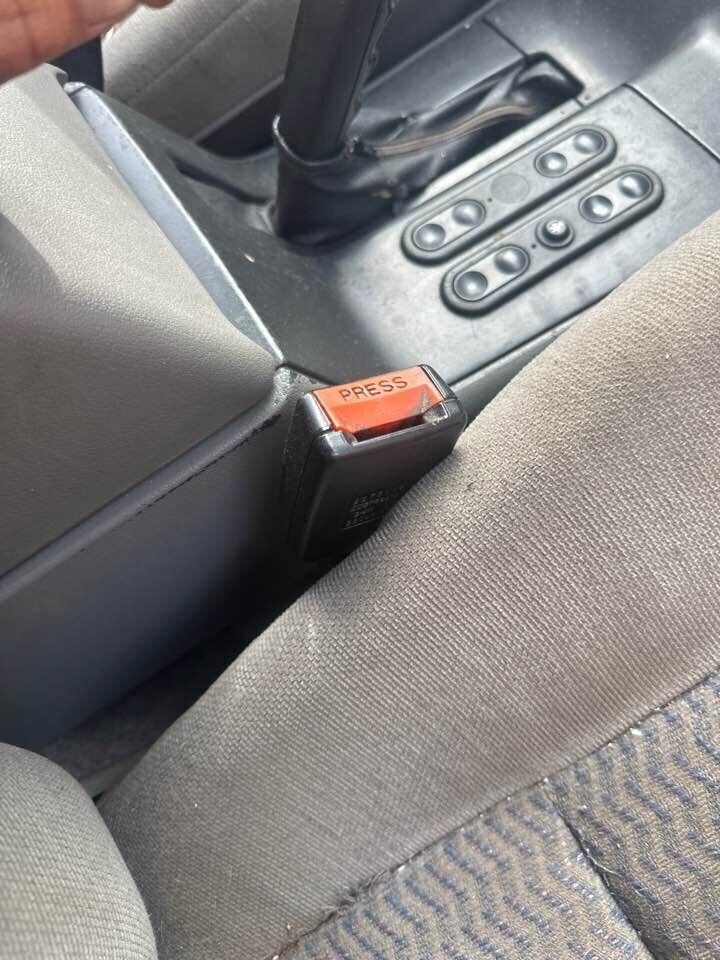 1994 Holden Vr Berlina Seat Belt Stalk RH Front #B222