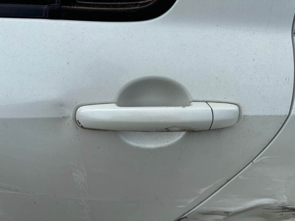 2007 Suzuki Swift Outer Door Handle LH Passengers Rear #B228