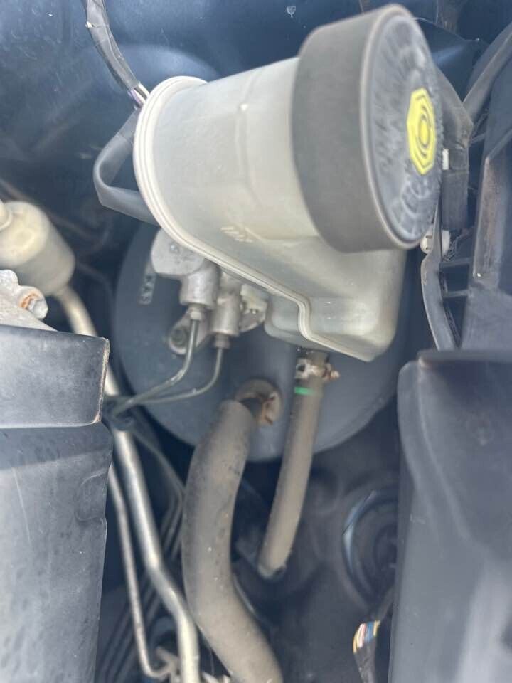 2007 Toyota Yaris Brake Booster #B145