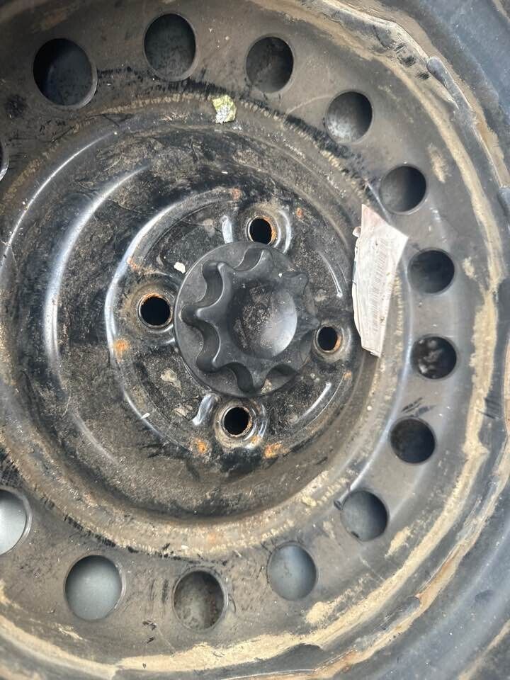 2007 Toyota Yaris Spare Wheel Carrier Bolt #B145