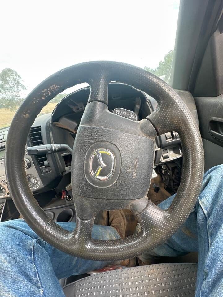 2007 Mazda Bt-50 Steering Wheel #B320