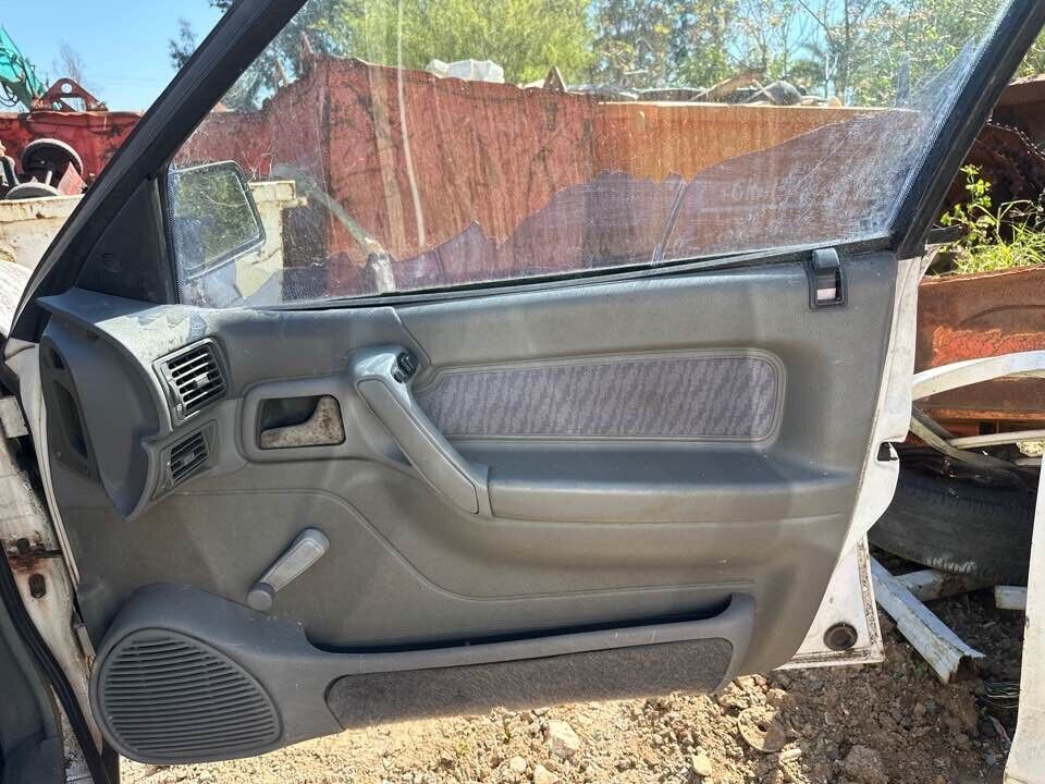 1994 Holden Vr Commodore RH Drivers Front Door Trim #B419