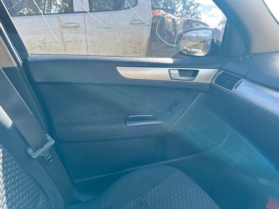 2008 Ford Fg Falcon LH Passengers Front Door Trim #B227