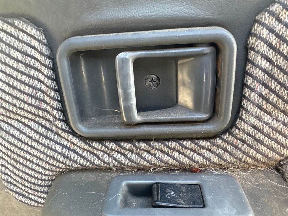1993 Ford Raider RH Drivers Side Rear Inner Door Handle #B278