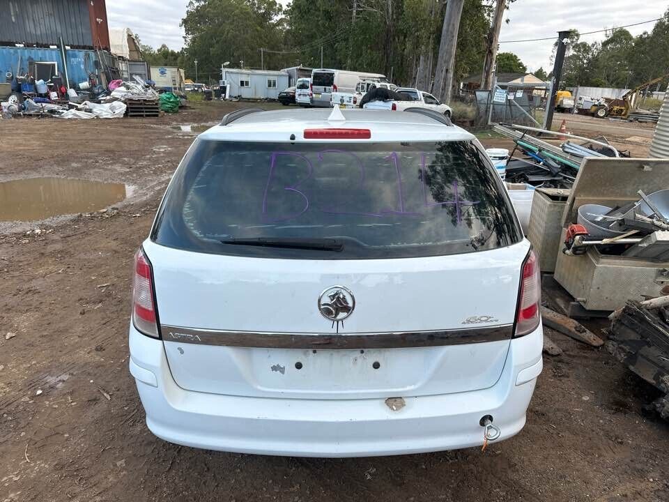 2008 Holden Ah Astra RH Rear Door Upper Door Hinge #B214