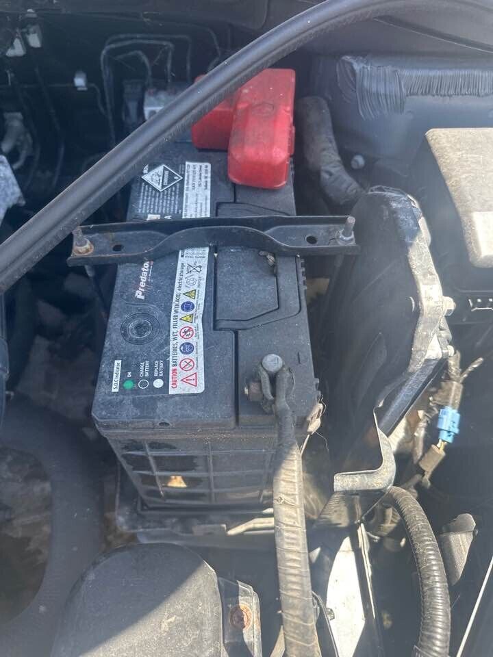 2007 Suzuki Sx4 Battery Tray #B119