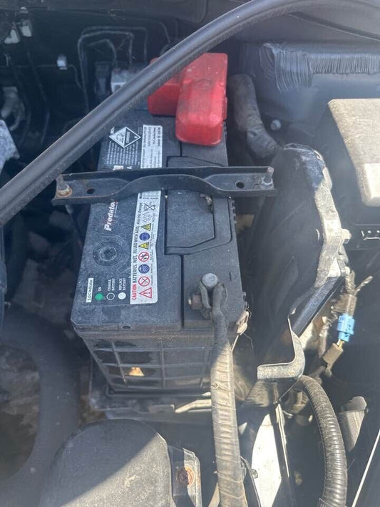 2007 Suzuki Sx4 Battery Tray #B119
