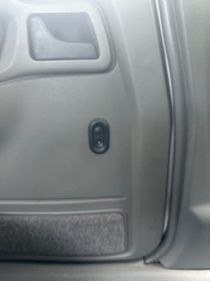 1994 Holden Vr Berlina Electric Window LH passenger Rear Switch #B222