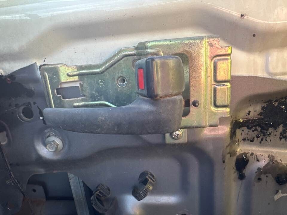 2008 Ford Ranger RH Drivers Front Inner Door Handle #B316