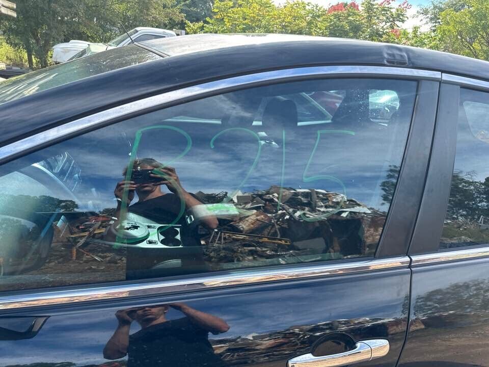 2007 Mazda Cx-7 LH Passengers Front Window Glass #B215