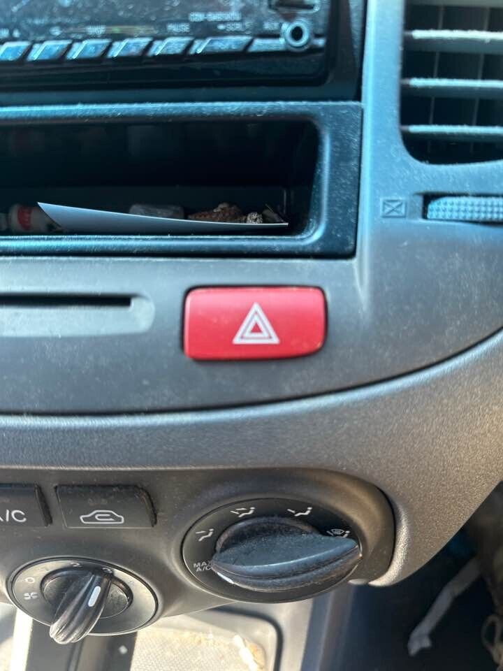 2007 Kia Rio Hazard Light Switch #B209