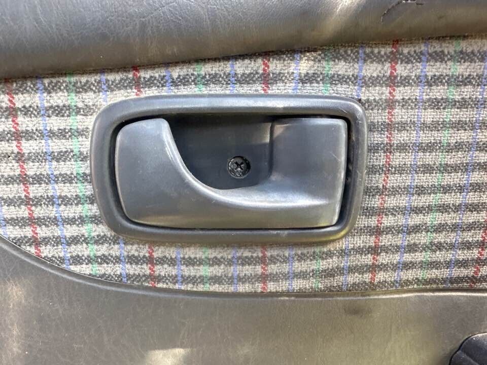1993 Daihatsu Charade RH Drivers Side Rear Inner Door Handle #B340