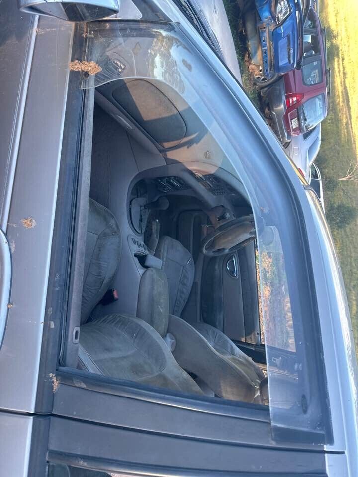1995 Ford Ef Fairmont LH Passengers Front Window Glass #B237