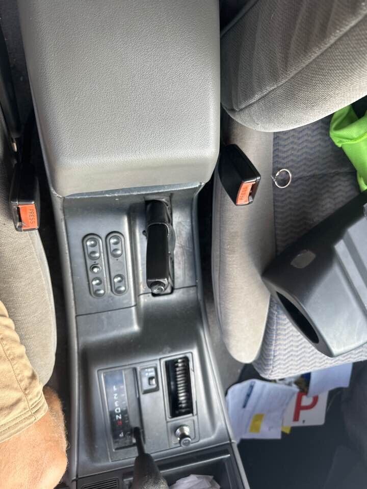 1994 Holden Vr Berlina Centre Console #B222