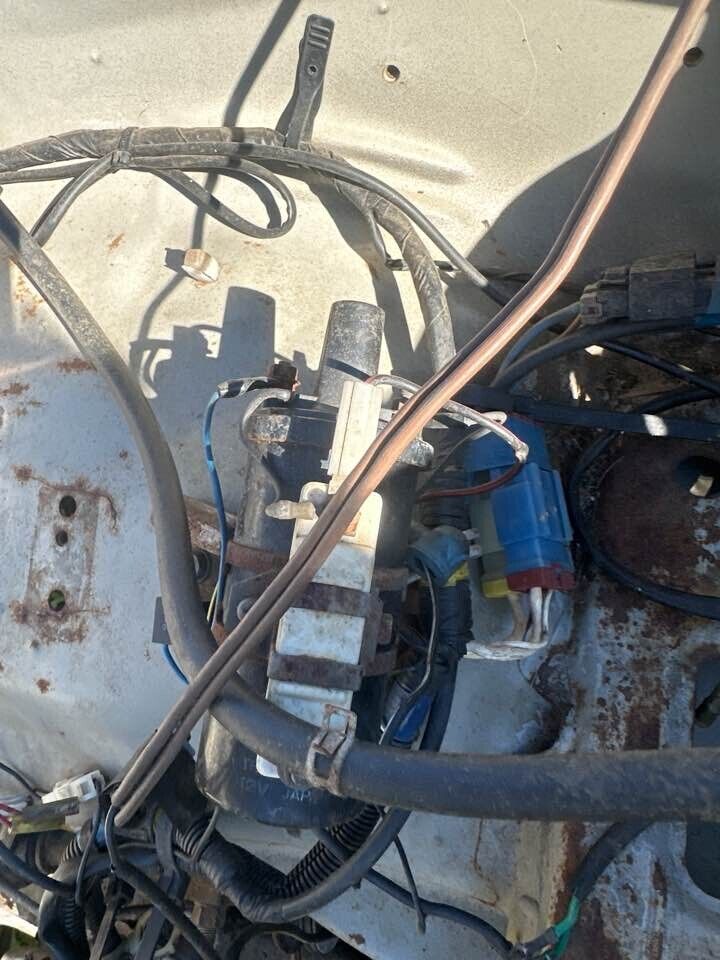 1992 Mitsubishi Triton  Coil Pack Set #B283