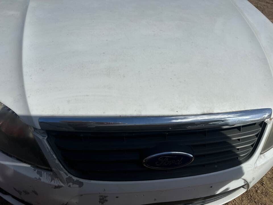 2008 Ford Fg Falcon Bonnet Garnish #B227