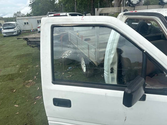 1990 Holden Tf Rodeo RH Drivers Front Window Glass #B132