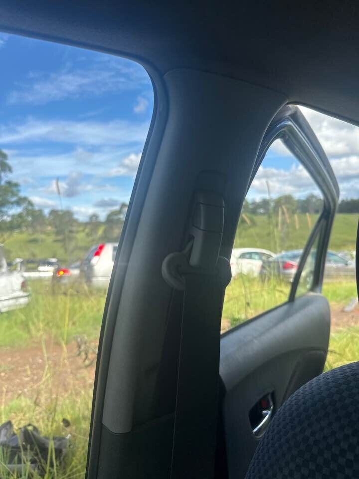 2007 Toyota Yaris Centre RH Inner Pillar Trim #B145