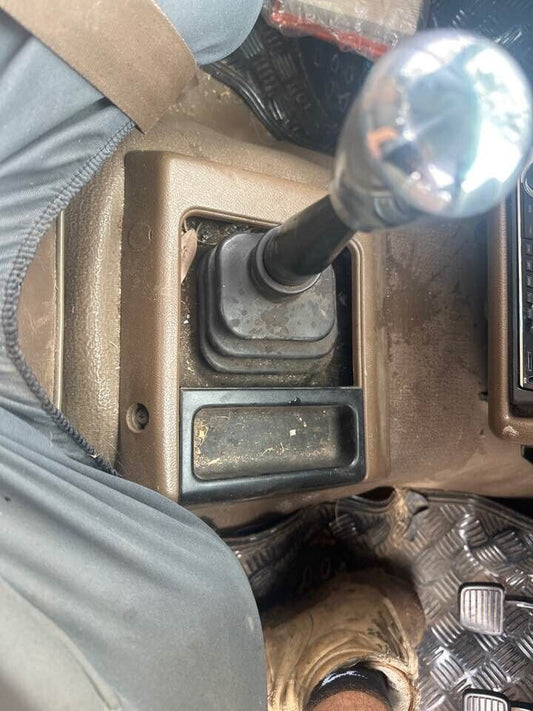 1990 Holden Tf Rodeo Centre Console #B132