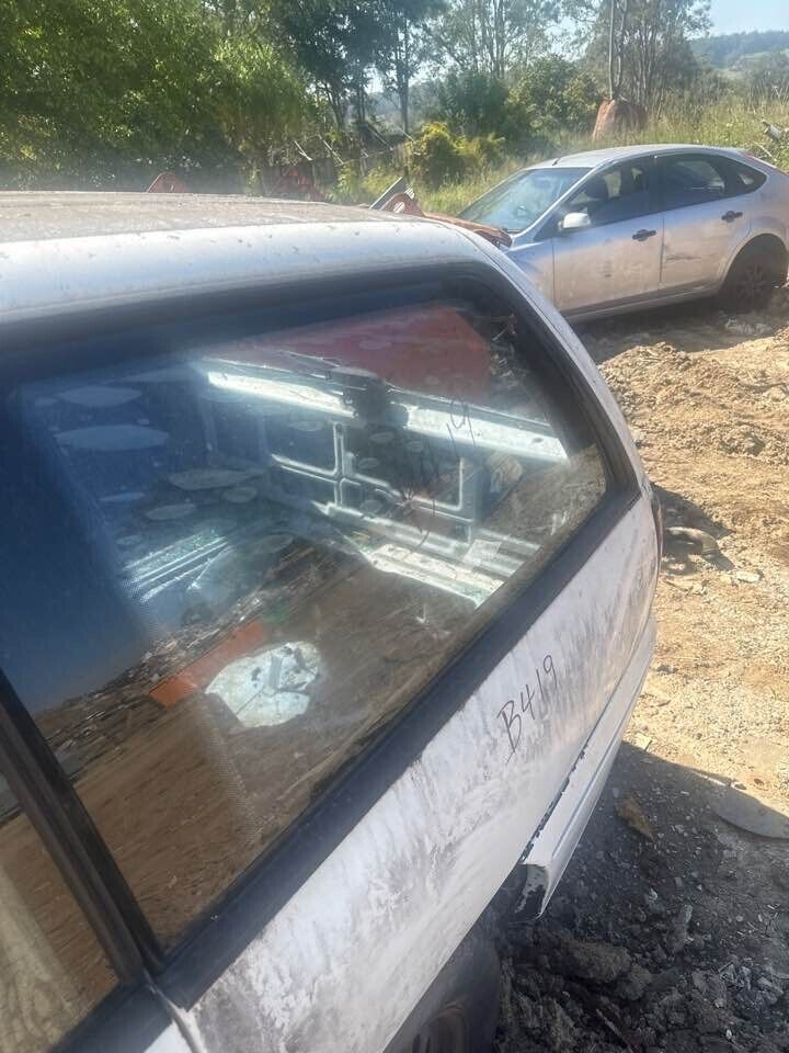 1994 Holden Vr Commodore Cargo Glass LH Rear #B419